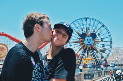 Why you will fall in love with Disneyland, all of the best things around the park (especially the food), and the reason why this park is so important to Disney history! #Disneyland #Disney #CaliforniaAdventure #disneyparks Disneyland Tips | Disneyland Photography | California Adventure | Disneyland Pictures | Disneyland Planning | Disneyland Food | DLR | Disneyland for Adults | Lamplight Lounge | Disney Parks | Disneyland Resort | Disney Food | Disney Resorts | Disneyland California | DCA