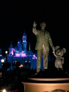 Why you will fall in love with Disneyland, all of the best things around the park (especially the food), and the reason why this park is so important to Disney history! #Disneyland #Disney #CaliforniaAdventure #disneyparks Disneyland Tips | Disneyland Photography | California Adventure | Disneyland Pictures | Disneyland Planning | Disneyland Food | DLR | Disneyland for Adults | Lamplight Lounge | Disney Parks | Disneyland Resort | Disney Food | Disney Resorts | Disneyland California | DCA