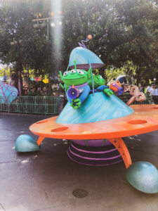 Why you will fall in love with Disneyland, all of the best things around the park (especially the food), and the reason why this park is so important to Disney history! #Disneyland #Disney #CaliforniaAdventure #disneyparks Disneyland Tips | Disneyland Photography | California Adventure | Disneyland Pictures | Disneyland Planning | Disneyland Food | DLR | Disneyland for Adults | Lamplight Lounge | Disney Parks | Disneyland Resort | Disney Food | Disney Resorts | Disneyland California | DCA