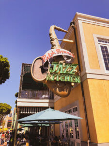 Why you will fall in love with Disneyland, all of the best things around the park (especially the food), and the reason why this park is so important to Disney history! #Disneyland #Disney #CaliforniaAdventure #disneyparks Disneyland Tips | Disneyland Photography | California Adventure | Disneyland Pictures | Disneyland Planning | Disneyland Food | DLR | Disneyland for Adults | Lamplight Lounge | Disney Parks | Disneyland Resort | Disney Food | Disney Resorts | Disneyland California | DCA