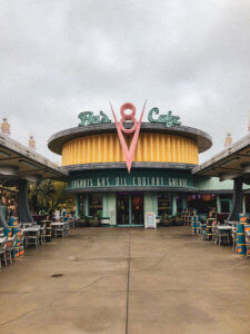 Why you will fall in love with Disneyland, all of the best things around the park (especially the food), and the reason why this park is so important to Disney history! #Disneyland #Disney #CaliforniaAdventure #disneyparks Disneyland Tips | Disneyland Photography | California Adventure | Disneyland Pictures | Disneyland Planning | Disneyland Food | DLR | Disneyland for Adults | Lamplight Lounge | Disney Parks | Disneyland Resort | Disney Food | Disney Resorts | Disneyland California | DCA