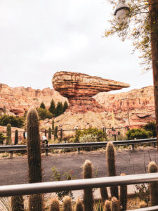 Why you will fall in love with Disneyland, all of the best things around the park (especially the food), and the reason why this park is so important to Disney history! #Disneyland #Disney #CaliforniaAdventure #disneyparks Disneyland Tips | Disneyland Photography | California Adventure | Disneyland Pictures | Disneyland Planning | Disneyland Food | DLR | Disneyland for Adults | Lamplight Lounge | Disney Parks | Disneyland Resort | Disney Food | Disney Resorts | Disneyland California | DCA