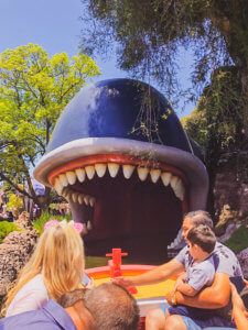 Why you will fall in love with Disneyland, all of the best things around the park (especially the food), and the reason why this park is so important to Disney history! #Disneyland #Disney #CaliforniaAdventure #disneyparks Disneyland Tips | Disneyland Photography | California Adventure | Disneyland Pictures | Disneyland Planning | Disneyland Food | DLR | Disneyland for Adults | Lamplight Lounge | Disney Parks | Disneyland Resort | Disney Food | Disney Resorts | Disneyland California | DCA