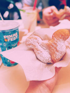 Why you will fall in love with Disneyland, all of the best things around the park (especially the food), and the reason why this park is so important to Disney history! #Disneyland #Disney #CaliforniaAdventure #disneyparks Disneyland Tips | Disneyland Photography | California Adventure | Disneyland Pictures | Disneyland Planning | Disneyland Food | DLR | Disneyland for Adults | Lamplight Lounge | Disney Parks | Disneyland Resort | Disney Food | Disney Resorts | Disneyland California | DCA