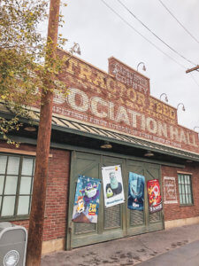 Why you will fall in love with Disneyland, all of the best things around the park (especially the food), and the reason why this park is so important to Disney history! #Disneyland #Disney #CaliforniaAdventure #disneyparks Disneyland Tips | Disneyland Photography | California Adventure | Disneyland Pictures | Disneyland Planning | Disneyland Food | DLR | Disneyland for Adults | Lamplight Lounge | Disney Parks | Disneyland Resort | Disney Food | Disney Resorts | Disneyland California | DCA