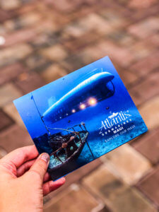 What it was like to explore Lahaina, Maui including shopping, things to do, best places to eat, and even a little trip on a submarine... #lahaina #maui #hawaii #hawaiitrip Lahaina Maui | Hawaii Travel | Maui Hawaii | Hawaii Vacation | Hawaii Honeymoon | Things to do in Hawaii | Things to do in Maui | Things to do in Lahaina | Maui Vacation | Lahaina Maui restaurants | Lahaina Maui Activities | Lahaina Maui Shopping | Honeymoon Destination | Places to Honeymoon | Best Place to Honeymoon