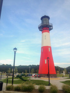 Live oak trees with spanish moss, cobblestone streets, carriage rides, and ghost tours are just a few of the things this charming coastal town has to offer | Savannah | Savannah Georgia | Things to Do in Savannah Georgia | What to do in Savannah Georgia | Top 10 Things to Do in Savannah Georgia | Savannah GA #savannah #savannahgeorgia #thingstodo #riverstreet #georgia #savannahga #tybeeisland #tybee #coastalgeorgia #georgiacoast #vacation #travel #trip #springbreak #summer #traveltips #beach