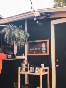 The beautiful coastal town of Paia sits along the North Shore of Maui, mixing hip surf culture and exotic jungle living with the Road to Hana beginning in this little town. In Paia, you will find the best beach in Maui with sea turtles and windsurfing, shops, boutiques, and unique restaurants. #maui #paia #hawaii #seaturtle Paia | Maui | Hawaii | Things to do in Paia | Things to do in Maui | Where to go in Maui | Sea turtles in maui | Things to do in hawaii | where to go in hawaii | Road to Hana