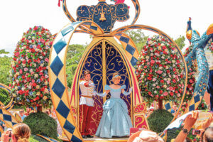 Everything you need to know about Disney's Festival of Fantasy parade including best viewing spots, parade route, and timing! #disney #disneyworld #waltdisneyworld #wdw #magickingdom #festivaloffantasy #magickingdomparade #fofparade #disneytips Festival of Fantasy | Disney Parade | Disney Tips | Disney advice | Disney hacks | Disney world | Walt Disney World | WDW | disney shows | Disney Magic Kingdom | Magic kingdom things to do | Magic kingdom day parade | where to watch magic kingdom parade