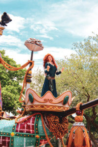 Everything you need to know about Disney's Festival of Fantasy parade including best viewing spots, parade route, and timing! #disney #disneyworld #waltdisneyworld #wdw #magickingdom #festivaloffantasy #magickingdomparade #fofparade #disneytips Festival of Fantasy | Disney Parade | Disney Tips | Disney advice | Disney hacks | Disney world | Walt Disney World | WDW | disney shows | Disney Magic Kingdom | Magic kingdom things to do | Magic kingdom day parade | where to watch magic kingdom parade