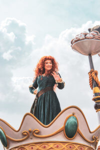 Everything you need to know about Disney's Festival of Fantasy parade including best viewing spots, parade route, and timing! #disney #disneyworld #waltdisneyworld #wdw #magickingdom #festivaloffantasy #magickingdomparade #fofparade #disneytips Festival of Fantasy | Disney Parade | Disney Tips | Disney advice | Disney hacks | Disney world | Walt Disney World | WDW | disney shows | Disney Magic Kingdom | Magic kingdom things to do | Magic kingdom day parade | where to watch magic kingdom parade