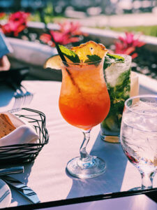 With five beaches, golf courses, stunning ocean views, award-winning restaurants, and shops, Wailea is the perfect vacation spot. Here is your ultimate guide to the Wailea area: from shopping, to things to do, to dining, and places to stay #wailea #maui #hawaii #hawaiitrip Wailea Maui | Grand Wailea | Hawaii vacation | Hawaii honeymoon |Maui vacation | Best place to honeymoon | honeymoon destination |Things to do in Maui | things to do in wailea |things to do in hawaii |Hawaii travel Maui Hawaii