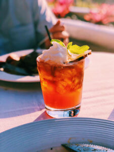 With five beaches, golf courses, stunning ocean views, award-winning restaurants, and shops, Wailea is the perfect vacation spot. Here is your ultimate guide to the Wailea area: from shopping, to things to do, to dining, and places to stay #wailea #maui #hawaii #hawaiitrip Wailea Maui | Grand Wailea | Hawaii vacation | Hawaii honeymoon |Maui vacation | Best place to honeymoon | honeymoon destination |Things to do in Maui | things to do in wailea |things to do in hawaii |Hawaii travel Maui Hawaii