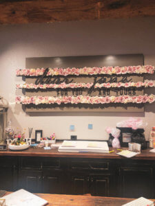 Located just 20 minutes north of the happiest place on earth, Winter Park is a charming town filled with world-class art museums, an upscale shopping district, fine-dining, sidewalk cafes, and luxury accomodations. This is your ultimate guide to Winter Park Florida! #vacation #travel #trip #springbreak #summer #traveltips #thingstodo #winterpark #florida #centralflorida #orlando #visitflorida #floridavacation #floridatrip Things to Do in Winter Park Florida | Things to do in Orlando Florida