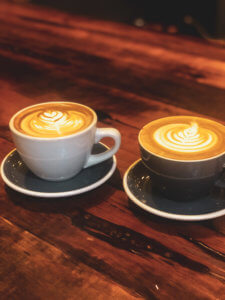 Located just 20 minutes north of the happiest place on earth, Winter Park is a charming town filled with world-class art museums, an upscale shopping district, fine-dining, sidewalk cafes, and luxury accomodations. This is your ultimate guide to Winter Park Florida! #vacation #travel #trip #springbreak #summer #traveltips #thingstodo #winterpark #florida #centralflorida #orlando #visitflorida #floridavacation #floridatrip Things to Do in Winter Park Florida | Things to do in Orlando Florida