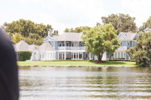 Located just 20 minutes north of the happiest place on earth, Winter Park is a charming town filled with world-class art museums, an upscale shopping district, fine-dining, sidewalk cafes, and luxury accomodations. This is your ultimate guide to Winter Park Florida! #vacation #travel #trip #springbreak #summer #traveltips #thingstodo #winterpark #florida #centralflorida #orlando #visitflorida #floridavacation #floridatrip Things to Do in Winter Park Florida | Things to do in Orlando Florida