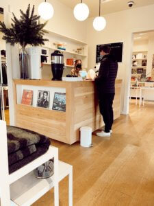 While Charlotte is most known for their breweries, coffee shops have increased in popularity in this diverse and creative city. From eclectic coffee shops to hole-in-the-wall neighborhood cafes, this is a guide to all of the best Charlotte coffee shops! Charlotte, North Carolina | Charlotte coffee | Charlotte NC | North Carolina coffee shops | NC coffee shops #charlottecoffee #charlottecoffeeshops #charlottenc | Hex Coffee | Not Just Coffee | Undercurrent coffee | Stablehand | Summit Coffee