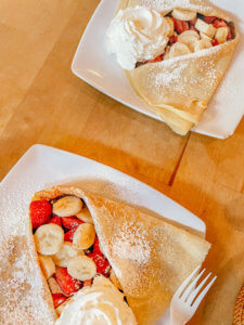 The Ultimate Guide to Charleston, South Carolina - Do as Dreamers Do | The historic, charming town of Charleston is known for its unique architecture, incredible food, rich history, and beauty. #charleston #charlestonsc #charlestonrestaurants #travel guides Charleston South Carolina | Charleston SC | Charleston Travel Guide | Guide to Charleston | Charleston Restaurants | Things to do in Charleston | Where to Stay in Charleston | a weekend in Charleston | south carolina travel | southeast travel 