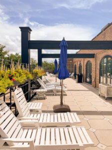 The Ultimate Guide to Charleston, South Carolina - Do as Dreamers Do | The historic, charming town of Charleston is known for its unique architecture, incredible food, rich history, and beauty. #charleston #charlestonsc #charlestonrestaurants #travel guides Charleston South Carolina | Charleston SC | Charleston Travel Guide | Guide to Charleston | Charleston Restaurants | Things to do in Charleston | Where to Stay in Charleston | a weekend in Charleston | south carolina travel | southeast travel 