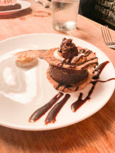 The Ultimate Guide to Charleston, South Carolina - Do as Dreamers Do | The historic, charming town of Charleston is known for its unique architecture, incredible food, rich history, and beauty. #charleston #charlestonsc #charlestonrestaurants #travel guides Charleston South Carolina | Charleston SC | Charleston Travel Guide | Guide to Charleston | Charleston Restaurants | Things to do in Charleston | Where to Stay in Charleston | a weekend in Charleston | south carolina travel | southeast travel 