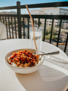 Sharing my Friday Favorites for the week of 03/18/22! My Friday favorites include Hokas, the library, Garden City by John Mark Comer, Celsius, teriyaki turkey bowls, Survivor, new podcasts and new playlists!